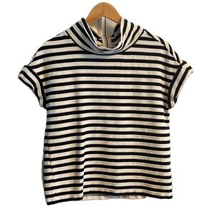 Women’s Striped Black and White Women's Top Size Medium